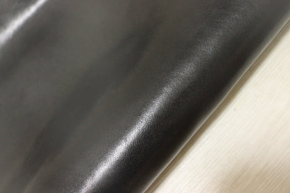 ds50円！イタリアンレザー　オイルナッパ　ベリー　ブラック　ヌメ革　80ds