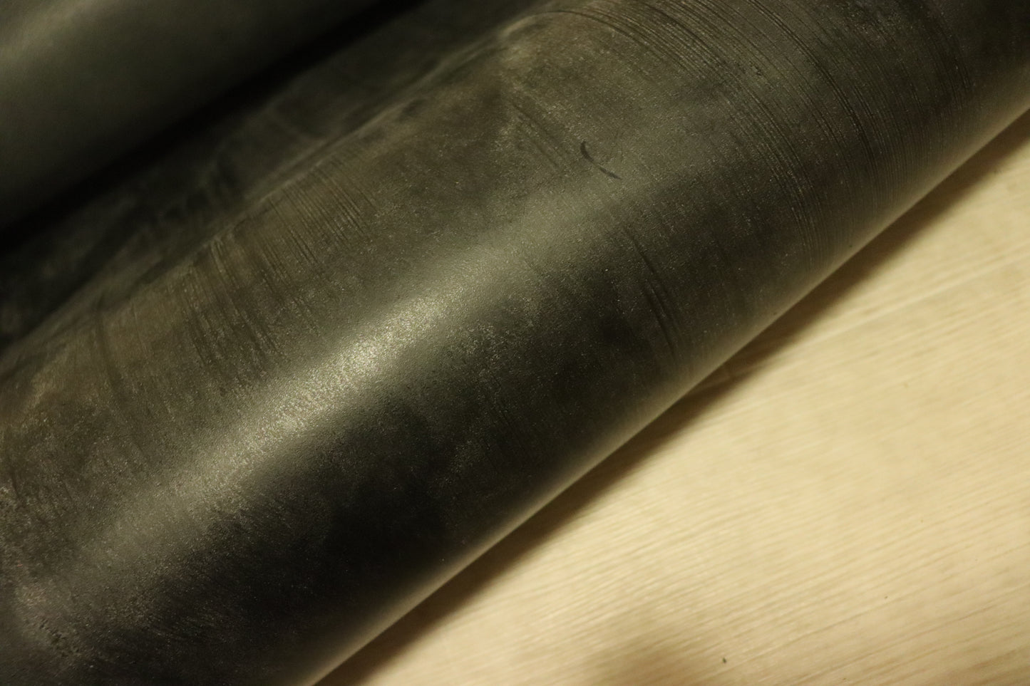 ds130円！新入荷！上質！ブライドルレザー　ブラック　ヌメ革　85ds