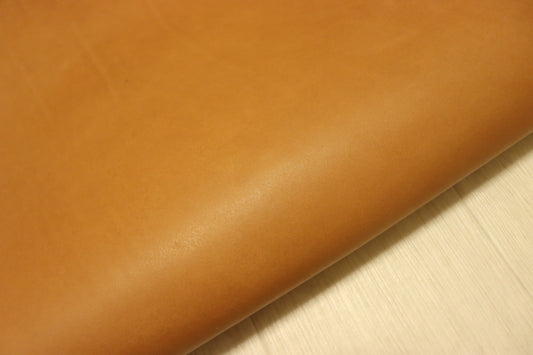 ds75円！新入荷!ITALPEL オイルヌメ　染料仕上げ　イエローキャメル　ショルダー　133ds