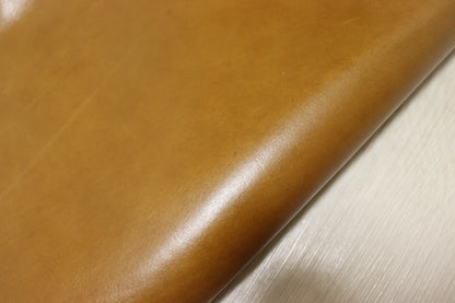 ds28円！新入荷!イタリアンレザー　イエローキャメル　スムース加工　205ds