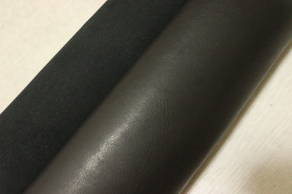 ds50円！新入荷！イタリアンレザー　オイルヌメ　ブラック　スムース加工　250ds