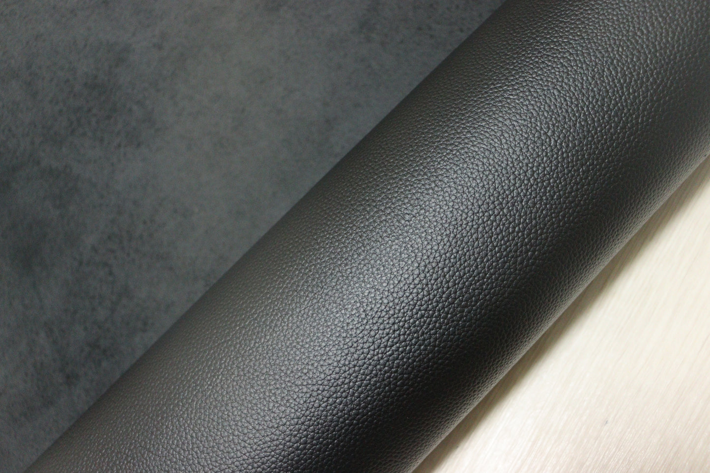 ds25円！新入荷！顔料仕上げ　ブラック　シボ型押し　208ds