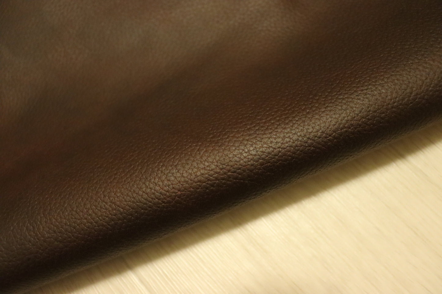 ds35円！インドレザー　オイルプルアップ　シュリンク加工　ヴィンテージ　150ds