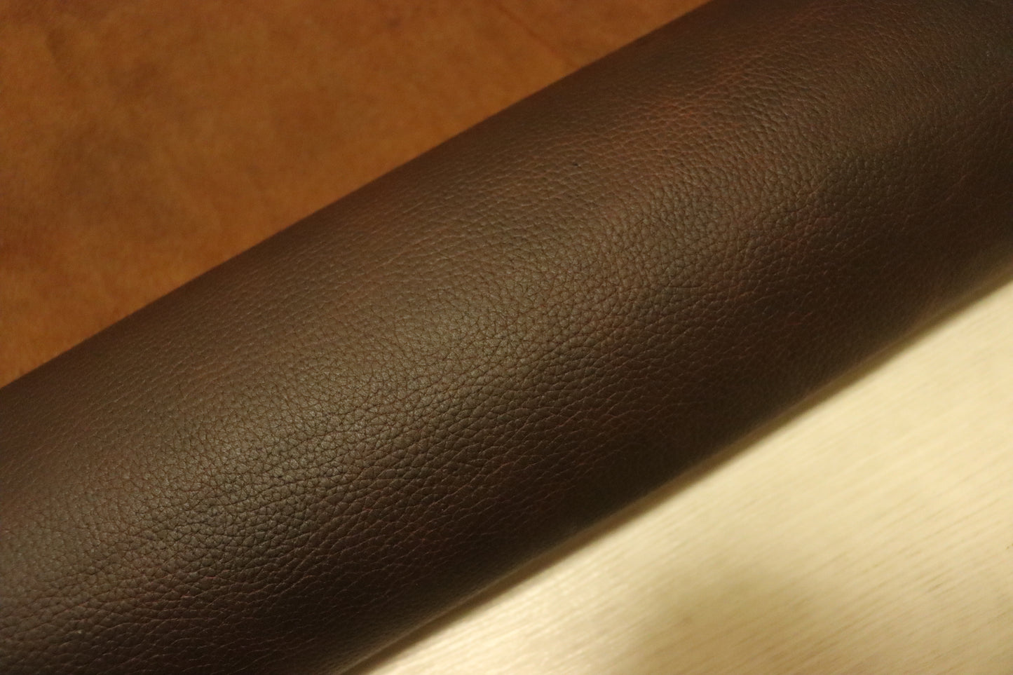 ds35円！インドレザー　オイルプルアップ　シュリンク加工　ヴィンテージ　210ds