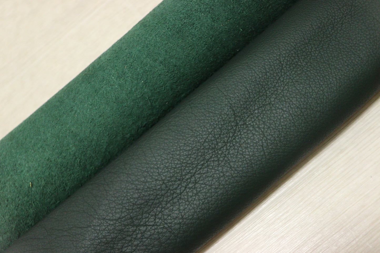 ds28円！新入荷！ダークグリーン　シュリンク加工　ハギレ　140ds