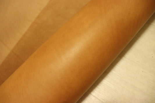 ds72円！新入荷！上質！イタリアンレザー　オイルヌメ　TAN　ショルダー　147ds