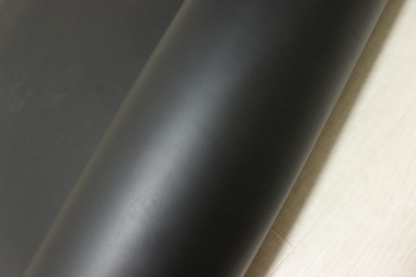 ds80円！新入荷！イタリアンレザー 　極厚オイルヌメ　ショルダー　ブラック　130ds