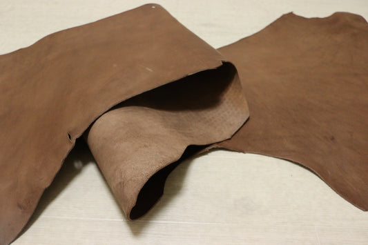 ds50円！イタリアンレザー　ピットなめし　セピアブラウン　ベリー　ヌメ革　85ds