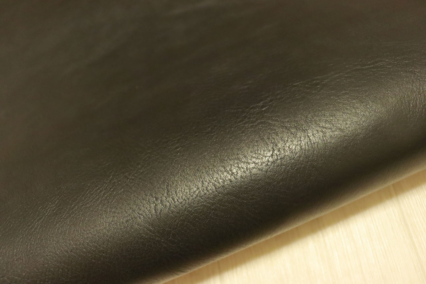 ds75円！新入荷！上質！ショルダー　ダコタ　オイルヌメ　ネイビー　177ds