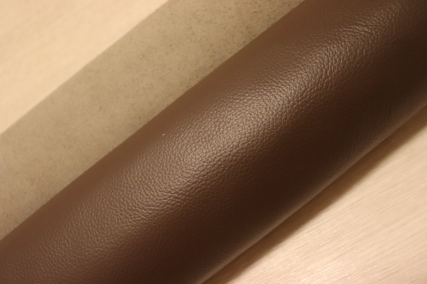 DS28円！新入荷！顔料仕上げ　シボ型押し　ダークブラウン　200DS