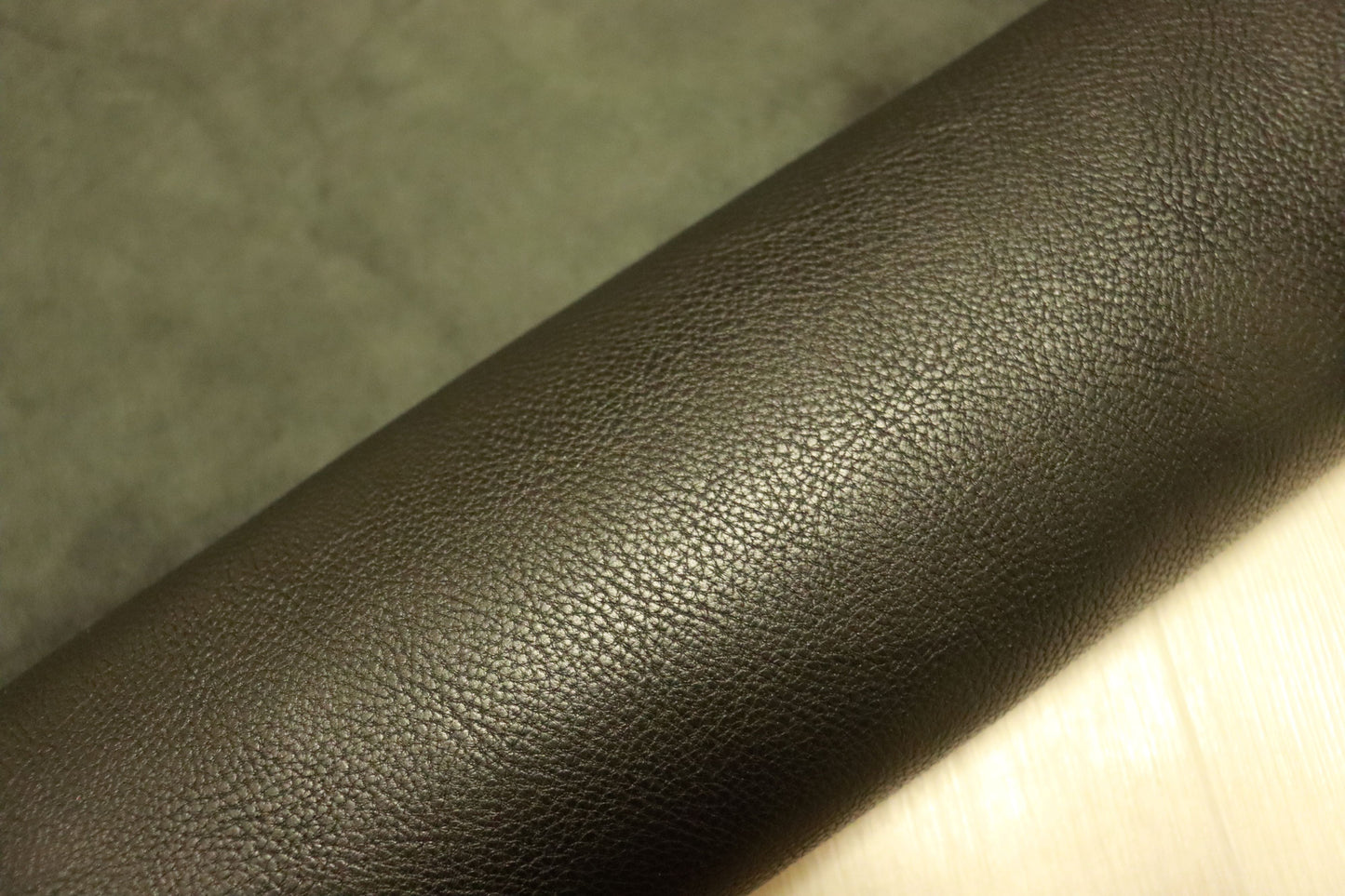 ds75円！新入荷！上質！オイルヌメ　ダコタ　ショルダー　ブラック　177ds