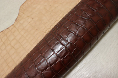 ds65円！イタリアンレザー　ショルダー　クロコ型押し　157ds　チョコブラウン