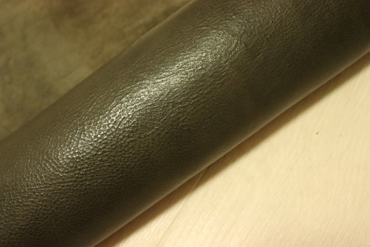 ds72円！新入荷！上質！オイルヌメ　オリーブグレー ショルダー 　シュリンク加工　100ds