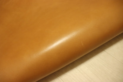 ds75円！新入荷!ITALPEL オイルヌメ イエローキャメル　ショルダー　162ds