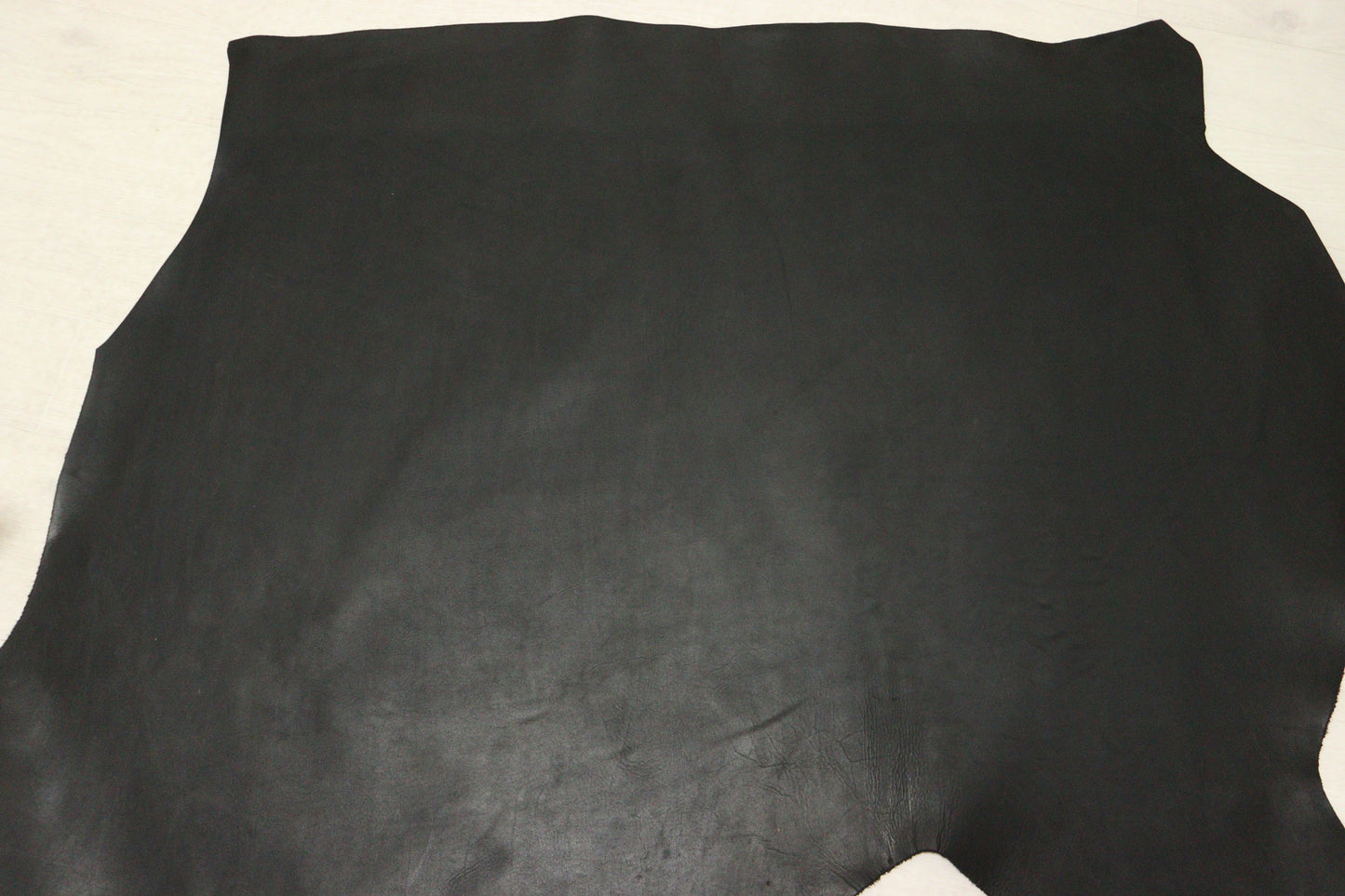 ds65円！イタリアンレザー　ベンズ　オイルヌメ　ブラック　140ds