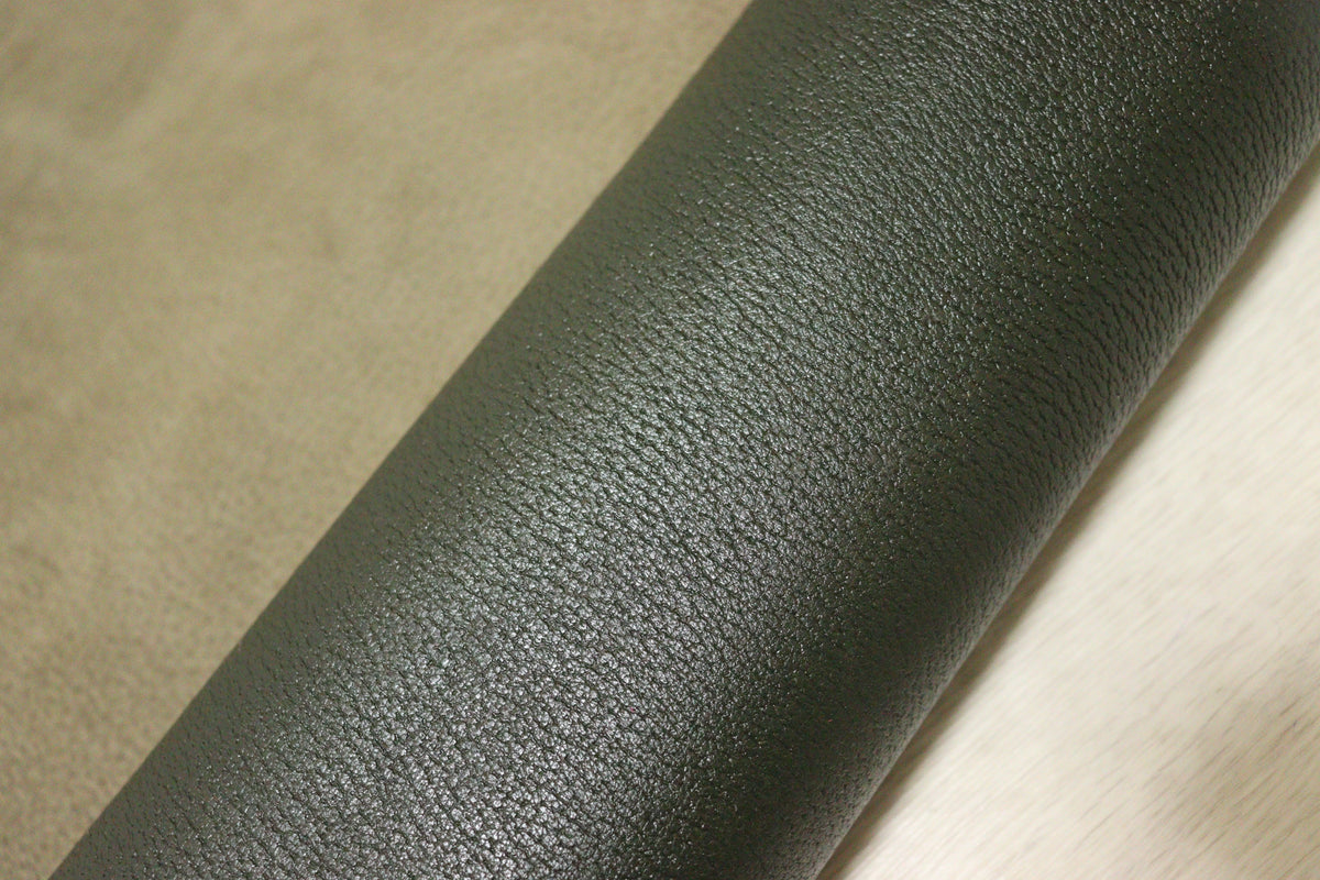 ds28円！新入荷！豚ヌメ　顔料仕上げ　カーキ　シボ型押し　110ds