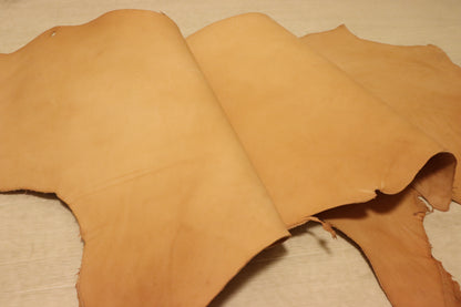 ds55円！新入荷　イタリアンレザー　ピットなめし　ベリー　生成り　ヌメ革　93ds