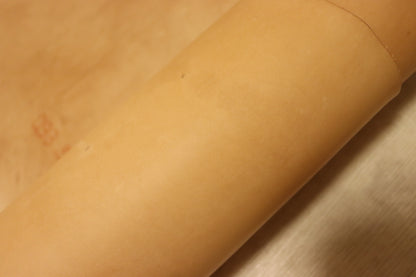 ds55円！新入荷　イタリアンレザー　ピットなめし　ベリー　生成り　ヌメ革　93ds