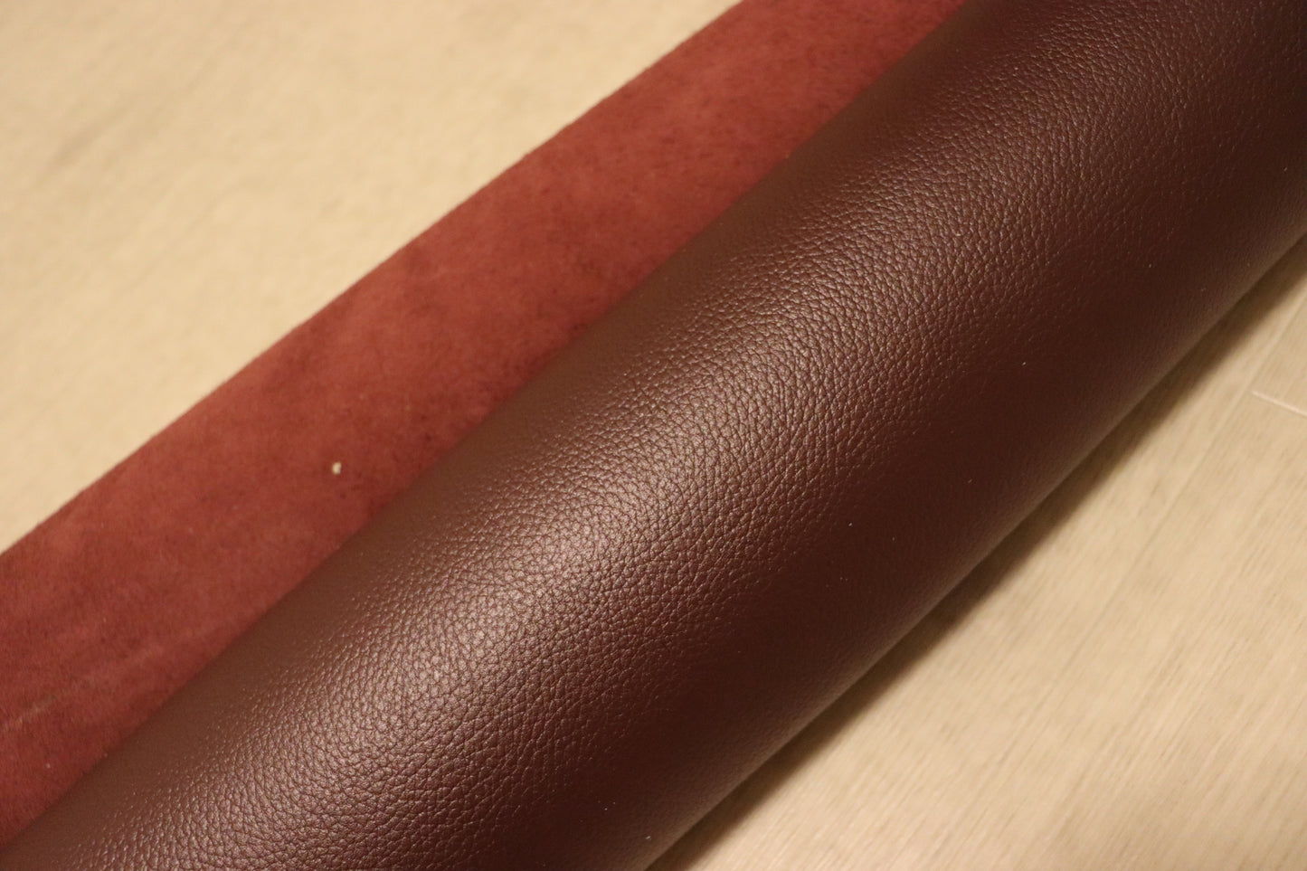 ds28円！新入荷！姫路レザー　顔料仕上げ　パールワイン　シボ型押し　200ds