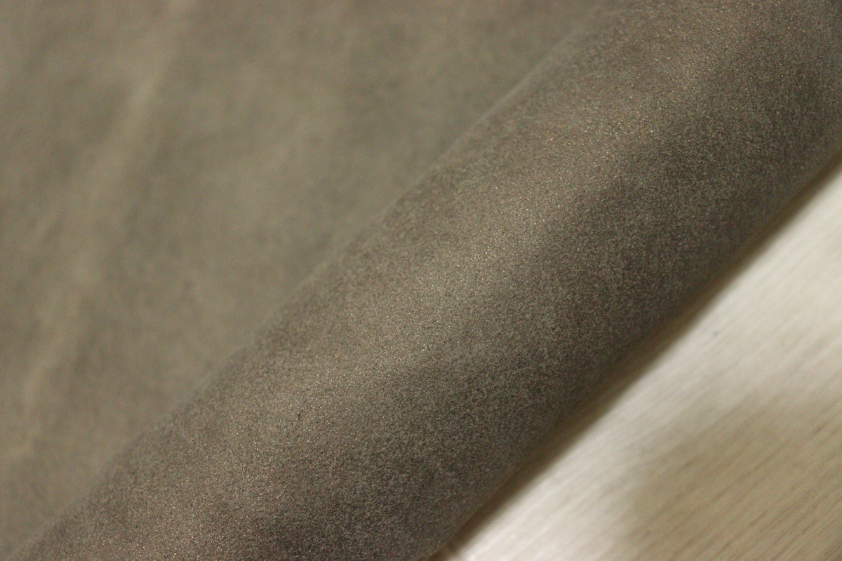 ds28円！新入荷！イタリアンレザー　ブロンズ系　ベロア　144ds