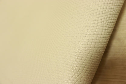 新入荷！一枚革　リザード　オフホワイト　35×35センチ