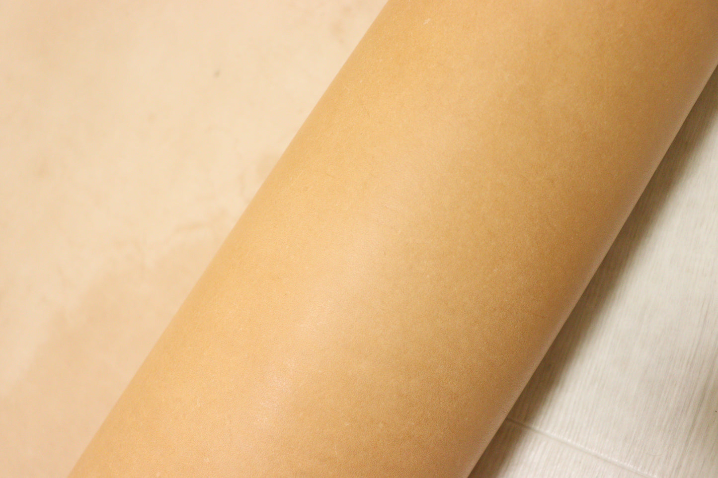 ds80円！イタリアンレザー 　極厚オイルヌメ　TAN　ショルダー　140ds