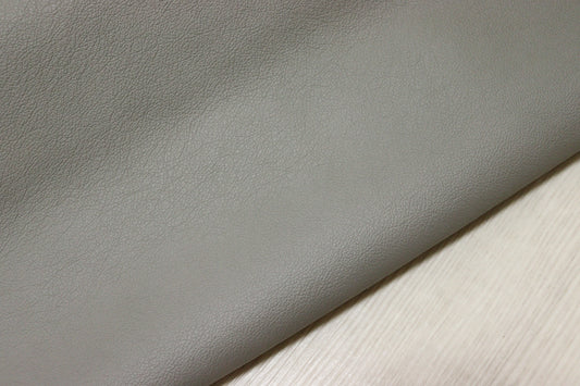 ds28円！[ライトグレー]新入荷 イタリアンレザー 牛革 クロム革 弱シュリンク加工 241ds
