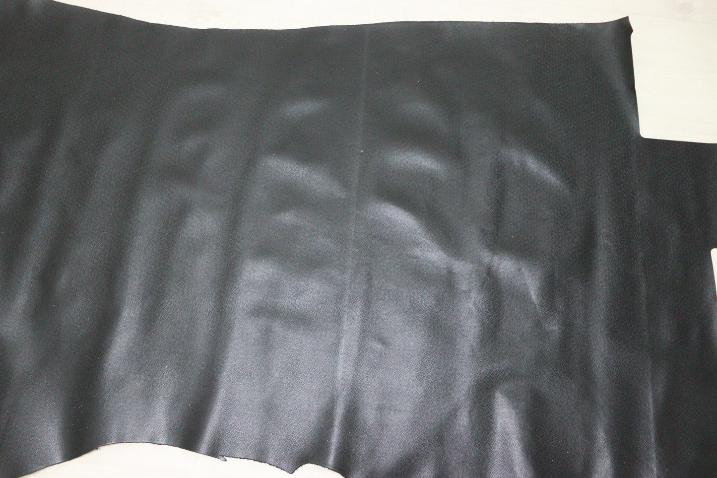 ds28円！新入荷！顔料仕上げ　ブラック　シボ型押し　220ds