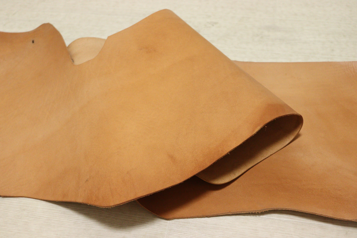 ds48円！イタリアンレザー　ベリー　TAN　オイルヌメ革　70ds
