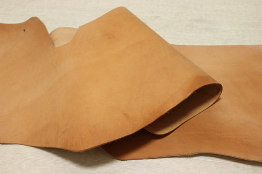 ds48円！イタリアンレザー　ベリー　TAN　オイルヌメ革　70ds