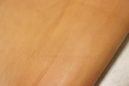 ds48円！イタリアンレザー　ベリー　TAN　オイルヌメ革　70ds