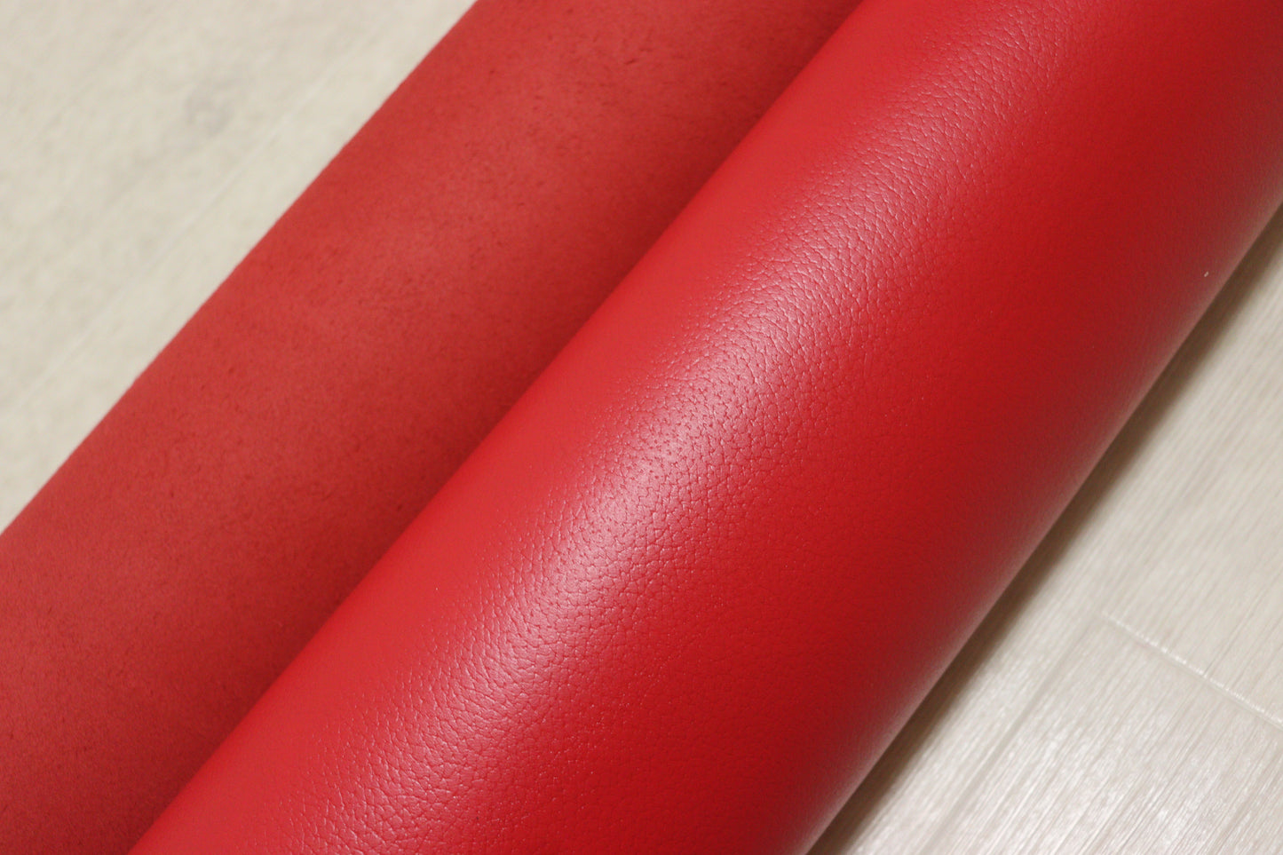 ds20円！新入荷！訳あり　姫路レザー　顔料仕上げ　レッド　シボ型押し　220ds