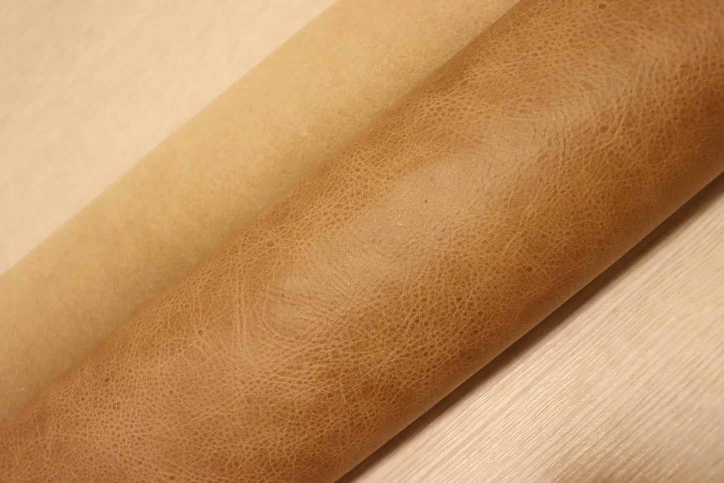 ds28円！新入荷！イタリアンレザー　やや訳あり　プルアップ加工　ナチュラルブラウン　242ds