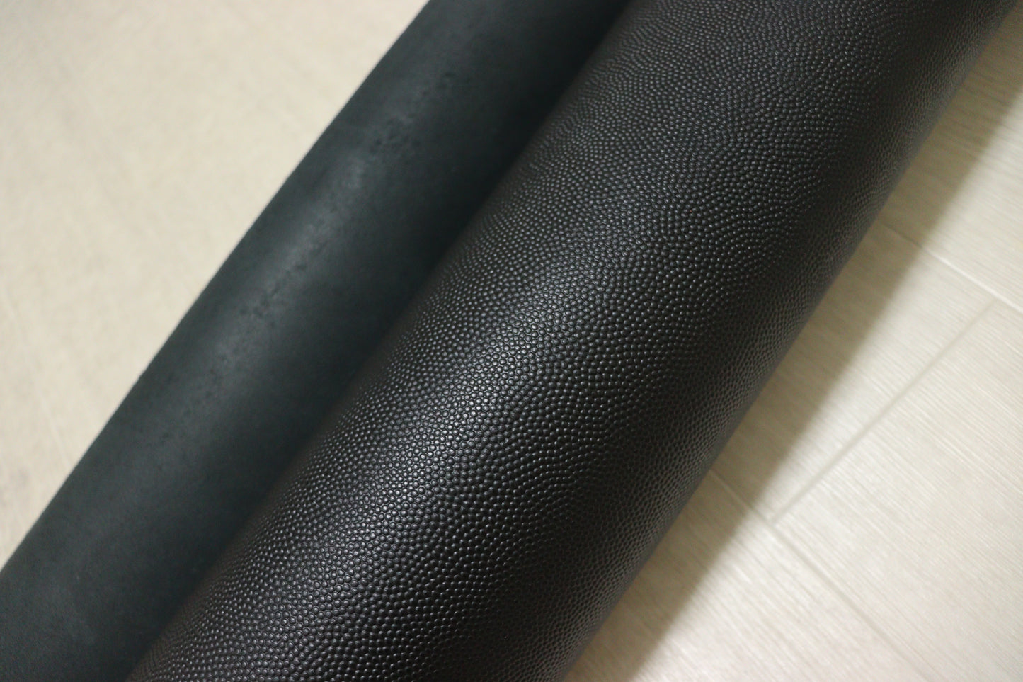 ds28円！ 新入荷！姫路レザー　顔料仕上げ　ボール型押し　223ds