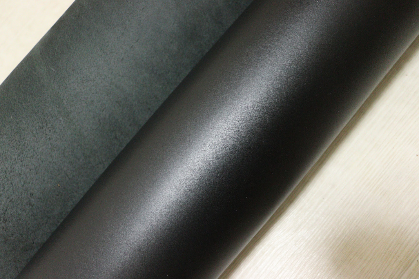 ds75円！イタリアンレザー 　オイルヌメ　Wショルダー　ブラック　181ds