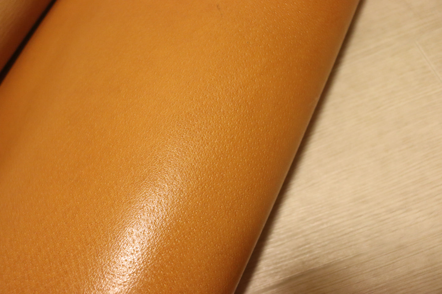 ds28円！新入荷！アメ豚　イエローキャメル　ヌメ革　120ds