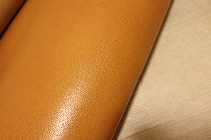 ds28円！新入荷！アメ豚　イエローキャメル　ヌメ革　120ds