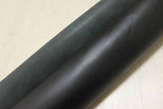 ds50円！イタリアンレザー　オイルヌメ 　ブラック　スムース加工　200ds