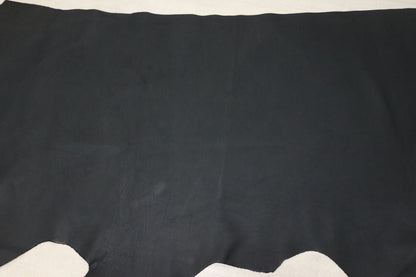 ds50円！イタリアンレザー　オイルヌメ 　マットブラック　スムース加工　200ds