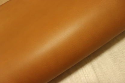 ds75円！新入荷!ITALPEL オイルヌメ イエローキャメル　ショルダー　106ds