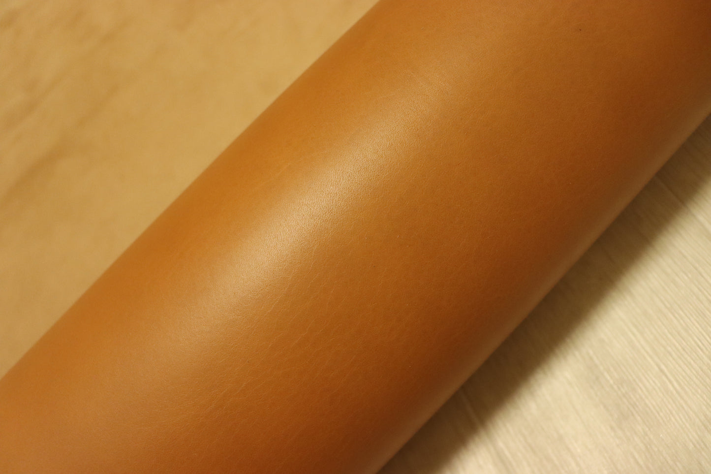 ds75円！新入荷!ITALPEL オイルヌメ イエローキャメル　ショルダー　106ds