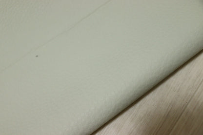 ds28円！イタリアンレザー　もちもち　アイボリー　シュリンク加工　306ds