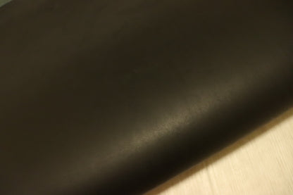 ds70円！新入荷！イタリアンレザー　ブラック　オイルヌメ　ショルダー　141ds