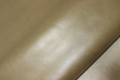 ds28円！新入荷！イタリアンレザー　パールベージュ　アンチック加工　259ds