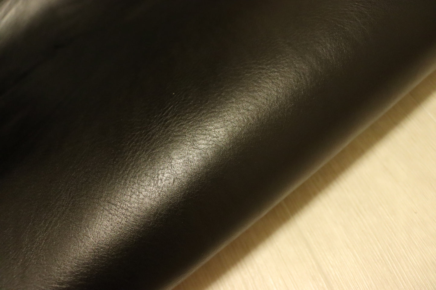 ds75円！新入荷！上質！厚手　オイルヌメ　ショルダー　ブラック　154ds