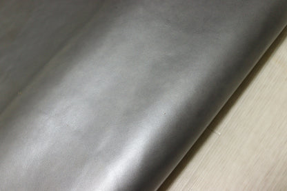 ds28円！新入荷！イタリアンレザー　ダークシルバー　アンチック加工　329ds