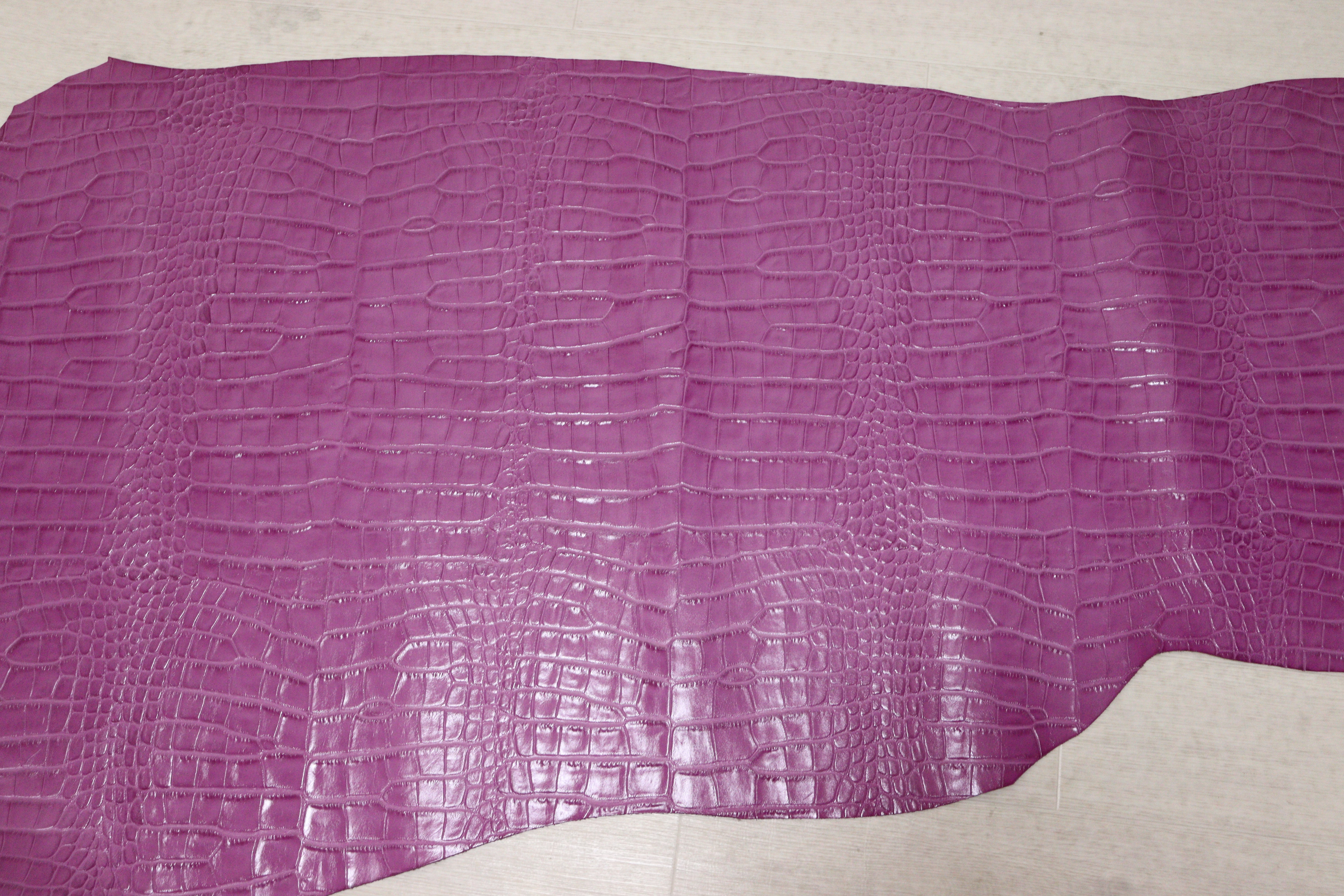 ds30円！新入荷！顔料仕上げ クロコ型押し パープルピンク 114ds
