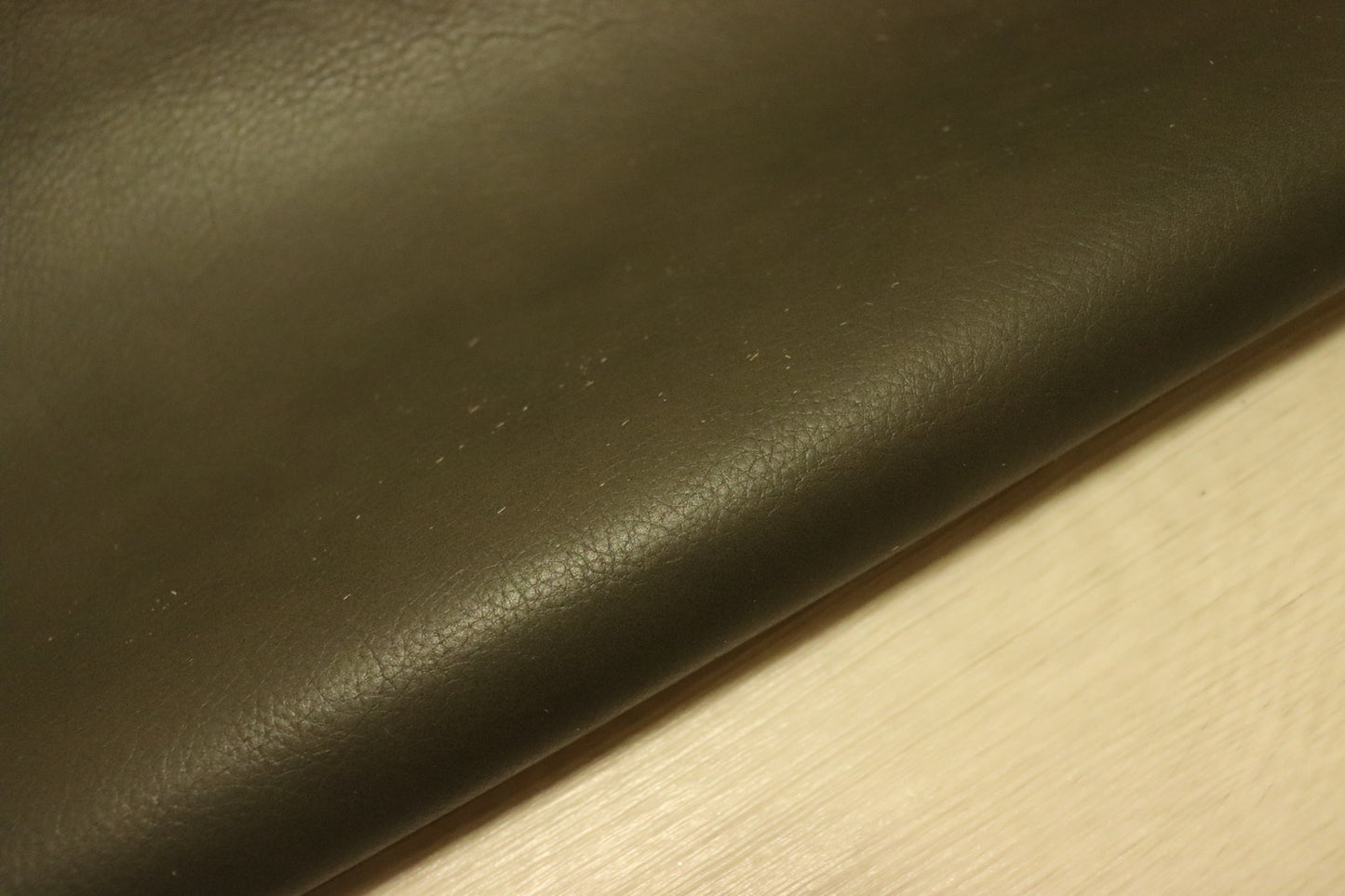 ds25円！新入荷！姫路レザー　カーキ　スムース加工　268ds