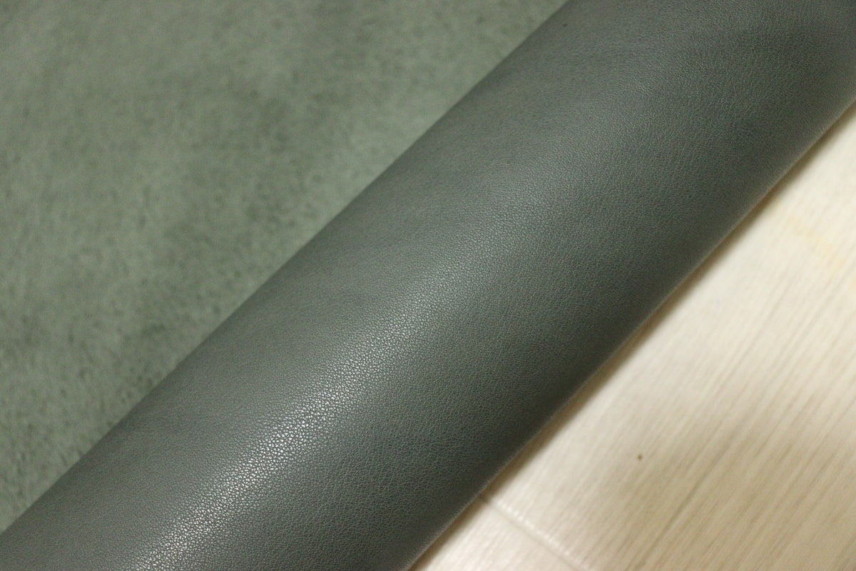 ds28円！新入荷！イタリアンレザー　ダークグリーン　スムース加工　197ds