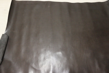 ds45円！新入荷！ビターブラウン　スムース加工ヌメ革　ハギレ　160ds